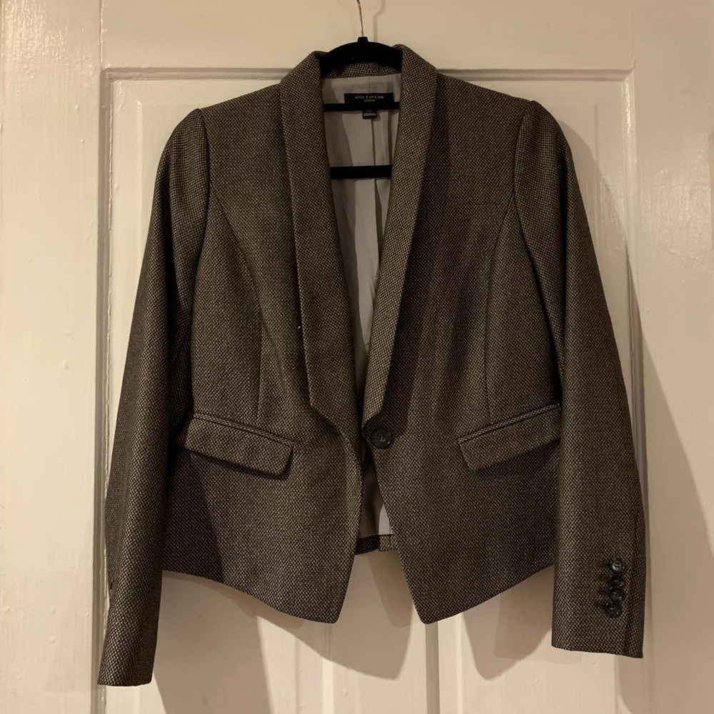 Ann Taylor houndstooth blazer